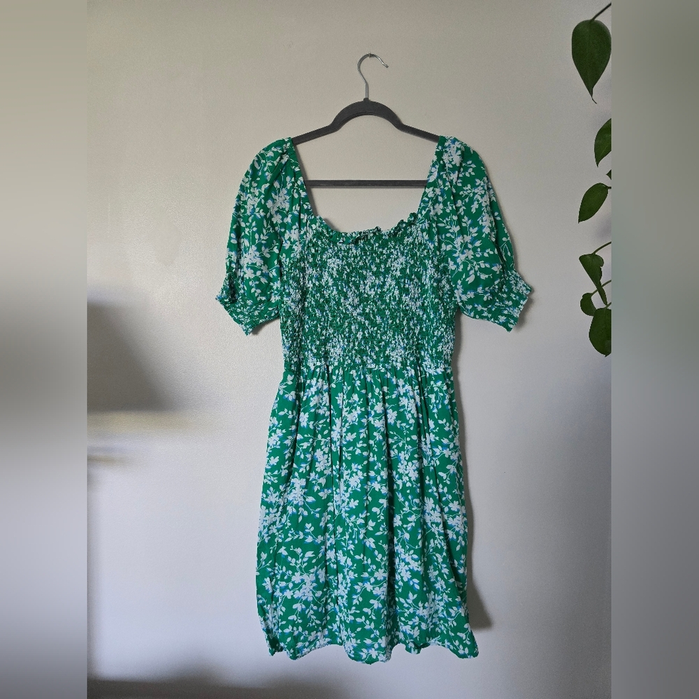 Draper James Size Large Green White Floral Lined Dress With Pockets Short Sleeve